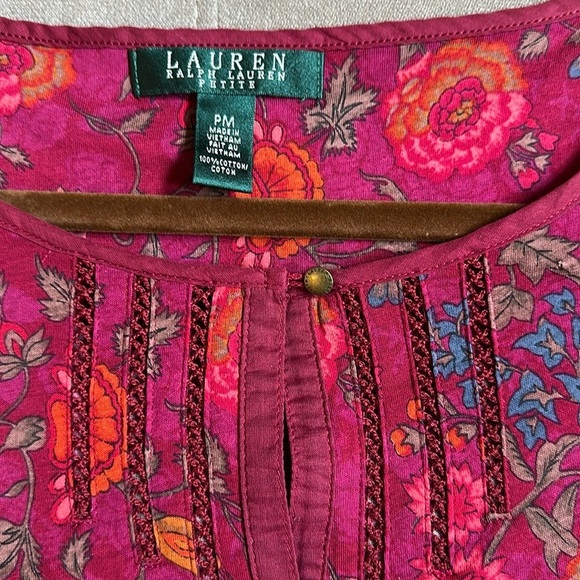 Red Floral Women's Top - Picture 5 of 5